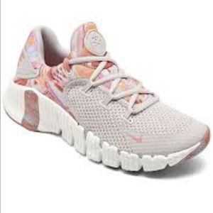 Nike Free 4 Metcon Women’s Sneakers